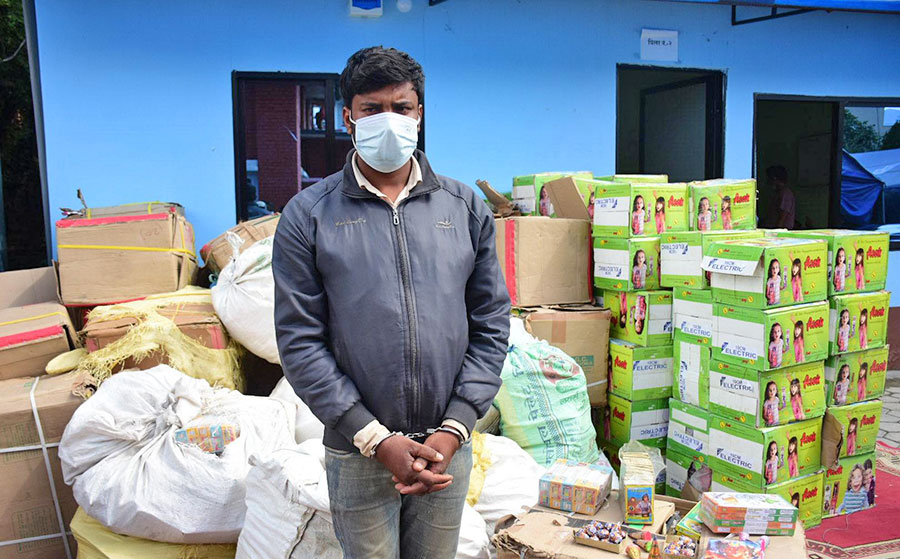 पटका भण्डारण गर्ने कार्यमा संलग्‍न रहेको आरोपमा एकजना पक्राउ