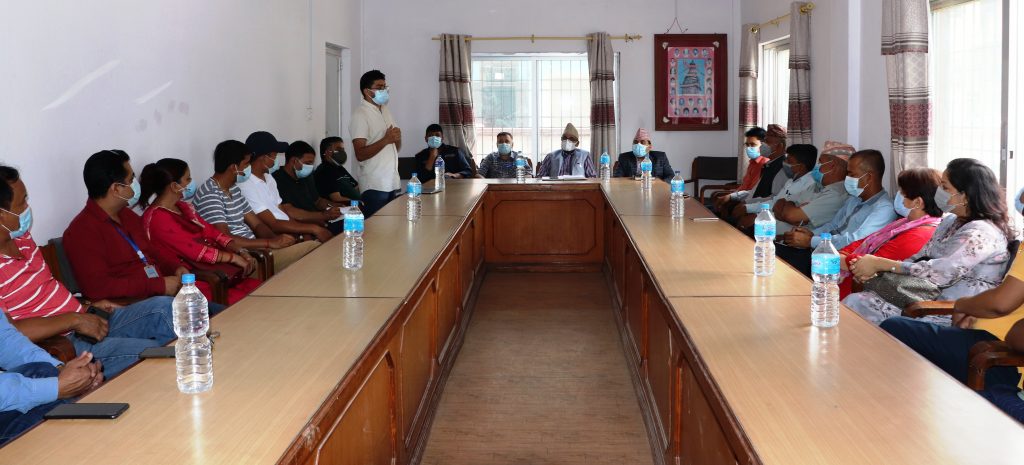 मकवानपुरमा कोरोनाविरुद्ध "अनिवार्य मास्क" मकवानपुरमा कोरोनाविरुद्ध "अनिवार्य मास्क"
