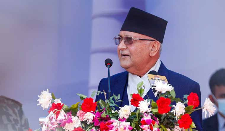 मन्त्रिपरिषदमा को—को पर्ने भए ?