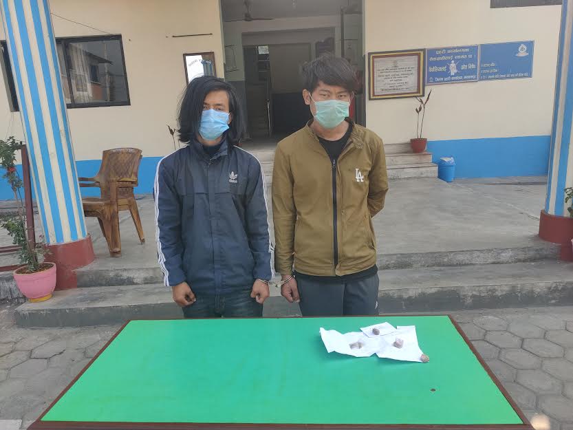 लागुऔषध खैरो हिरोइनसहित दुई जना पक्राउ